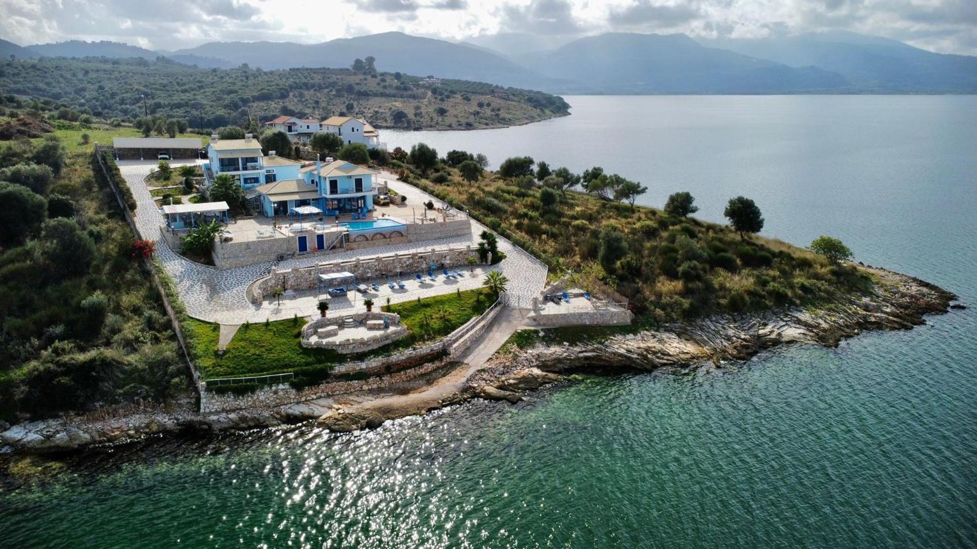 Iris Villas Sparton Bagian luar foto