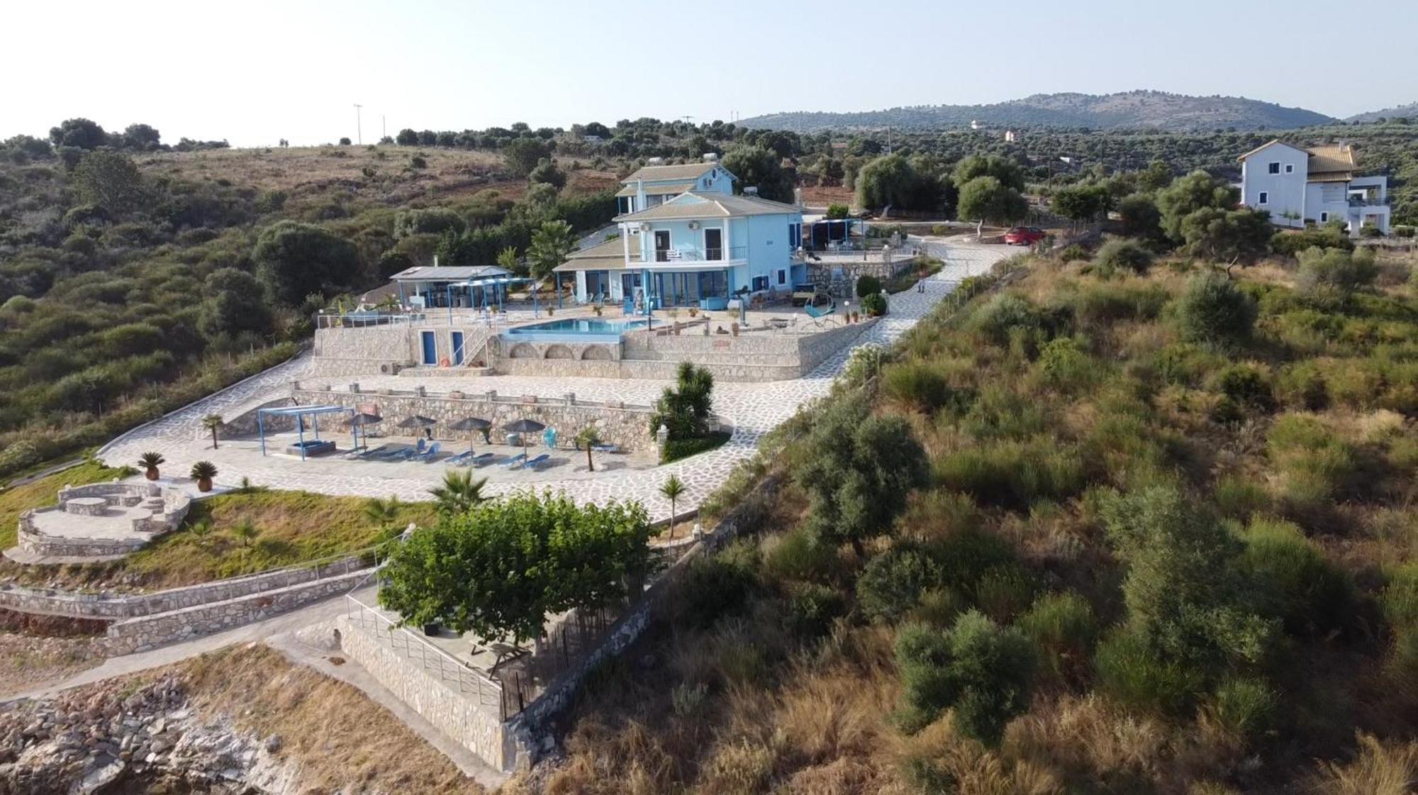 Iris Villas Sparton Bagian luar foto